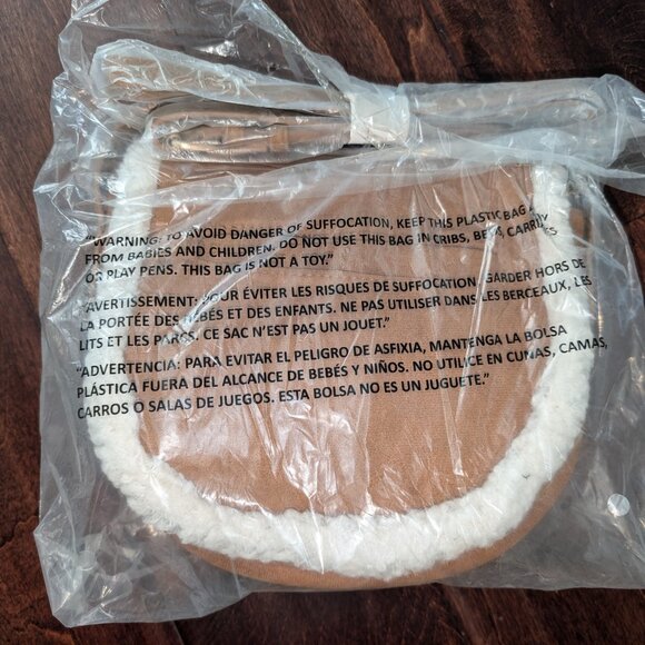 BEARPAW Shearling Sherpa Trim Small Crossbody Saddle Bag Hickory Brown NEW - Picture 5 of 6